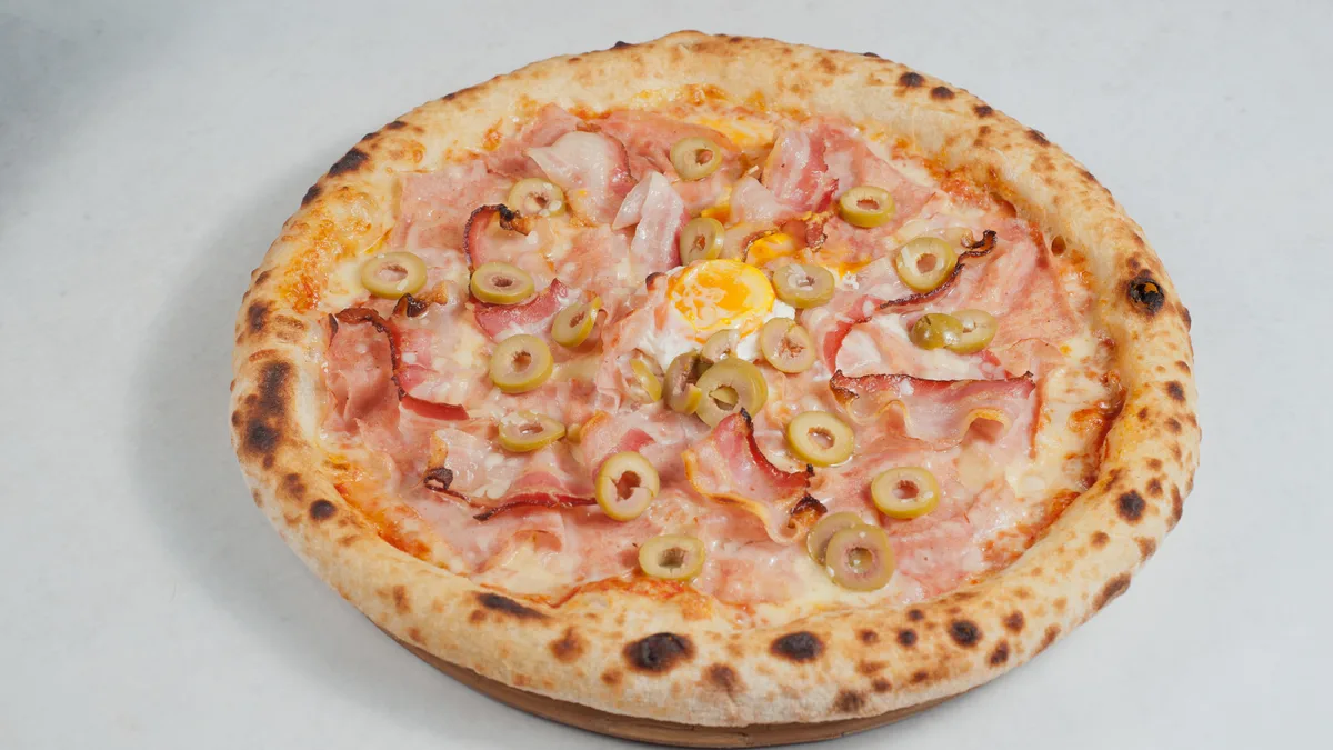 Slaninizza pizza 24cm