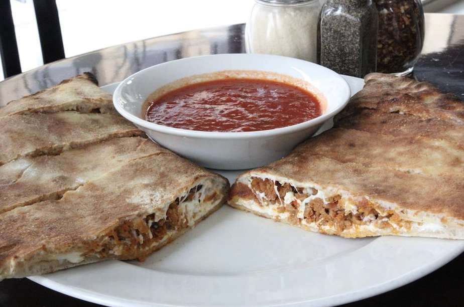 The Centro Calzone (Small)