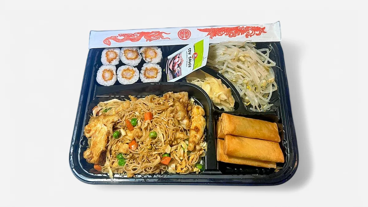 Riževi rezanci s piščancem-Bento