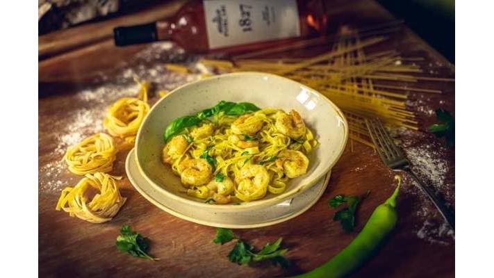 Tagliatele cu Creveti si Sos Pesto