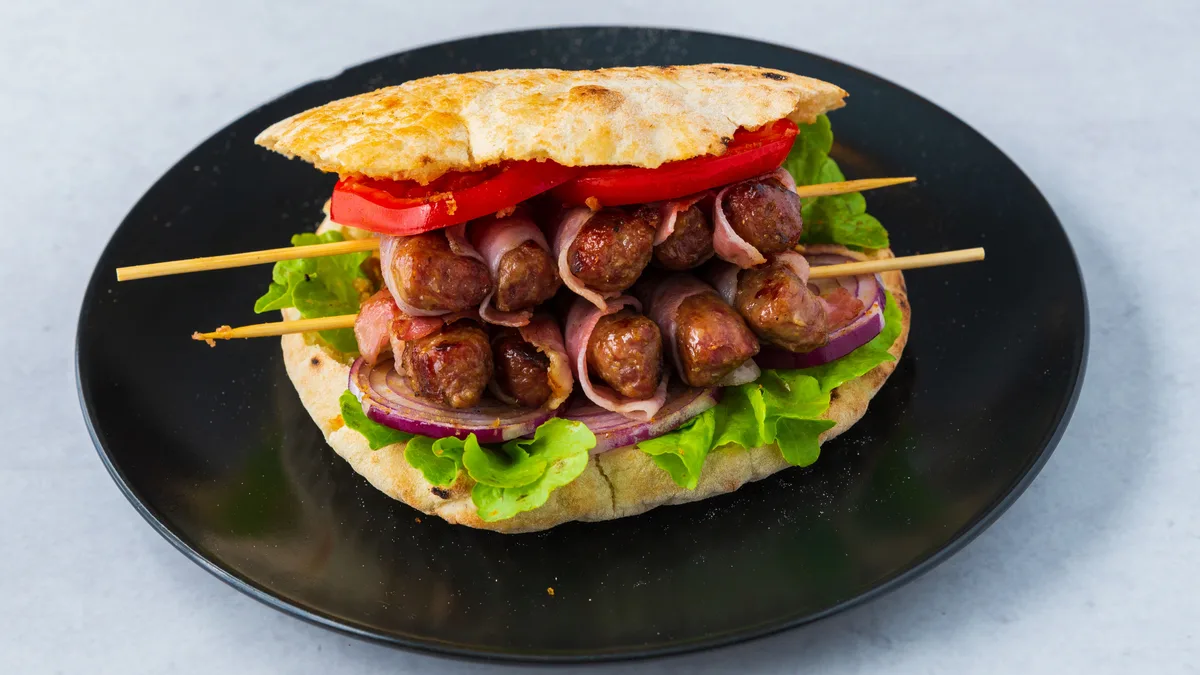 Ćevapi u slanini 7 komada