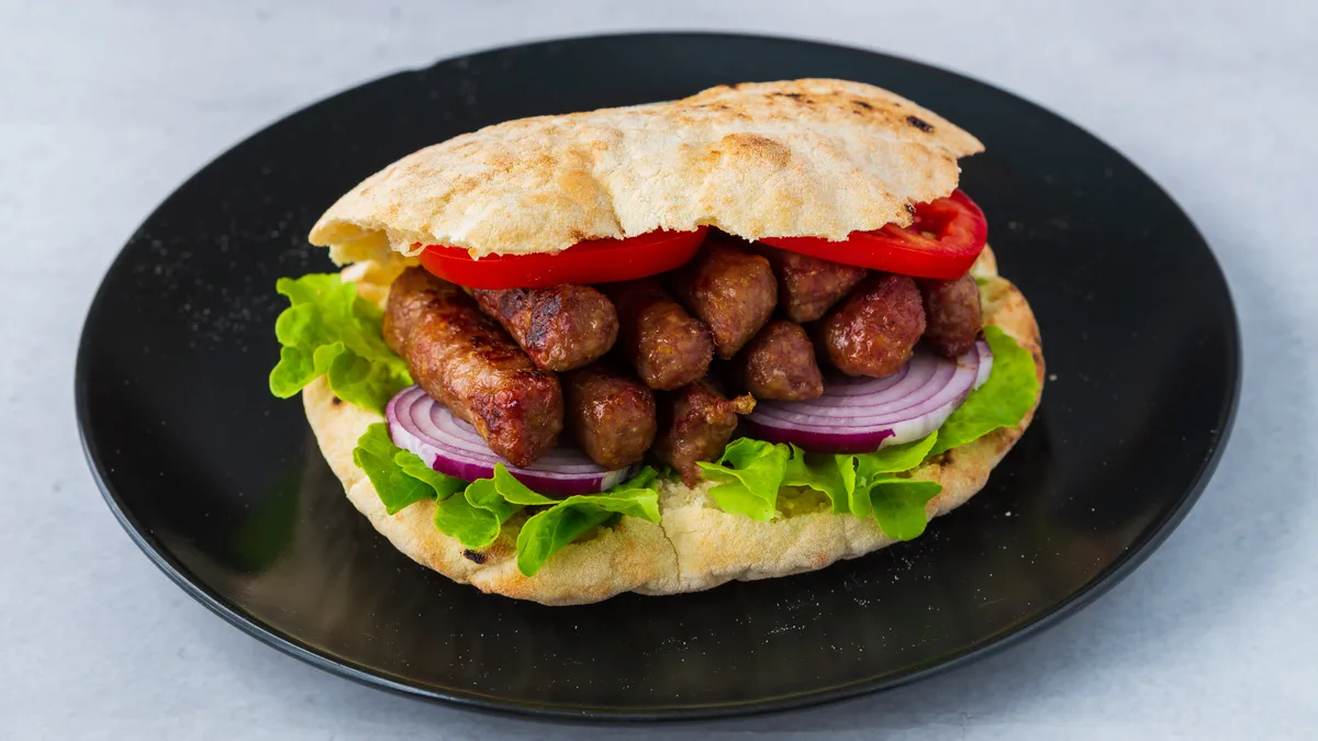 Juneći ćevapi 10 komada + Pepsi 0.33l
