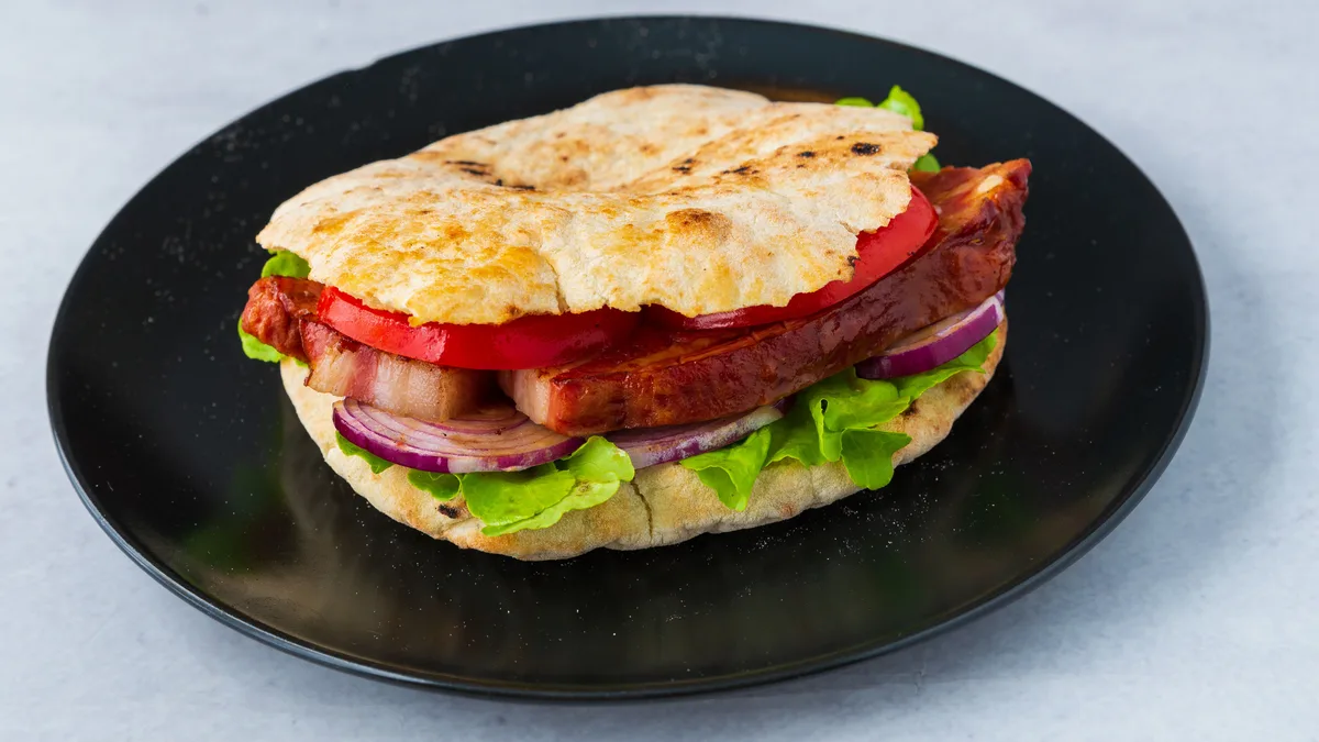 Slanina u somunu
