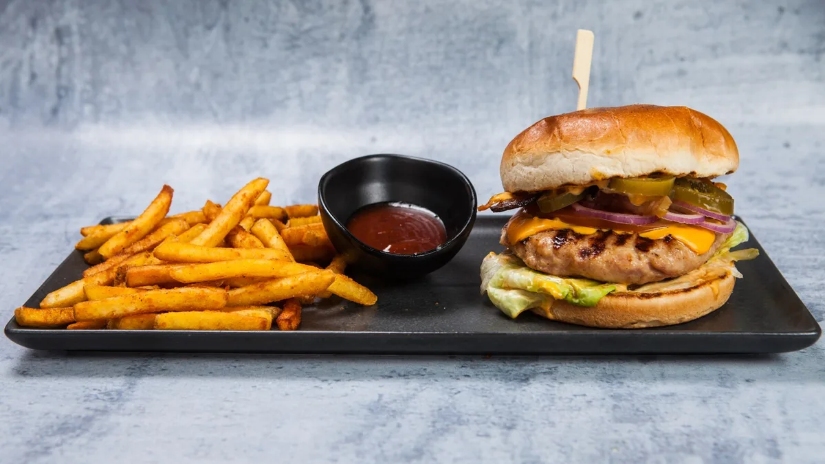 Pileći chili burger