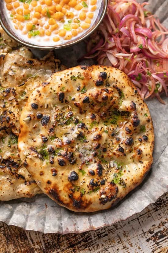 Achari Gobi kulcha