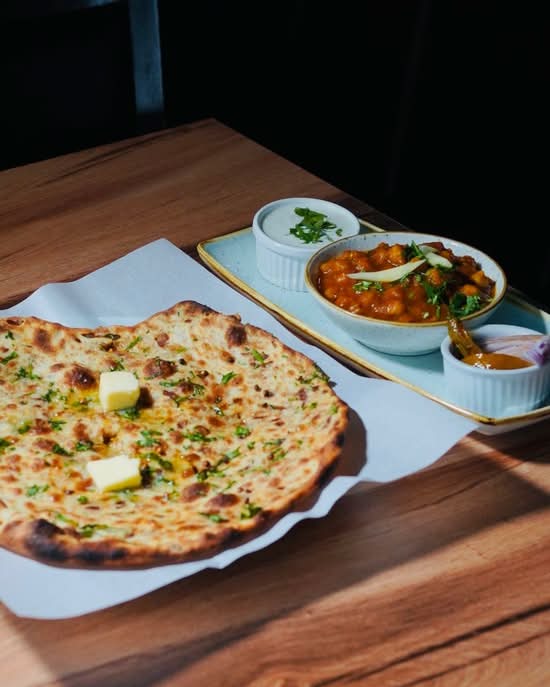 Amritsari Kulcha Chole
