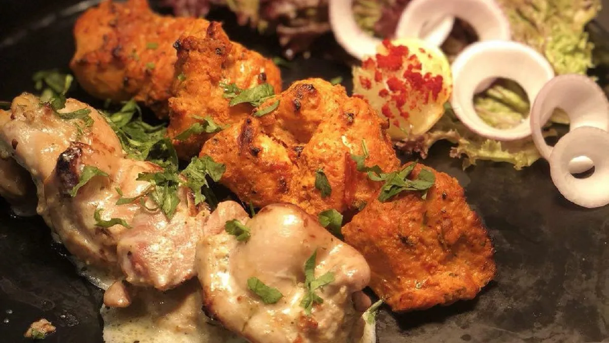 Tandoori Chicken Tikka and Chicken Malai Tikka Combo  (4 tk+4 tk)