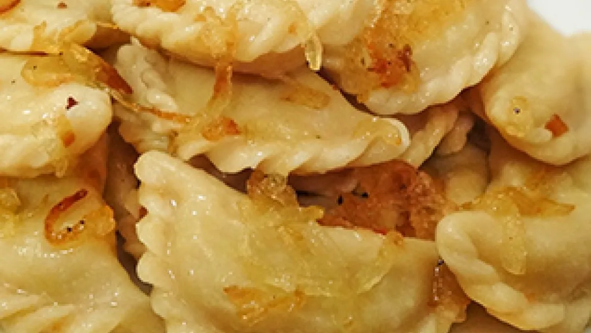 Vareniki with potatoes and cream