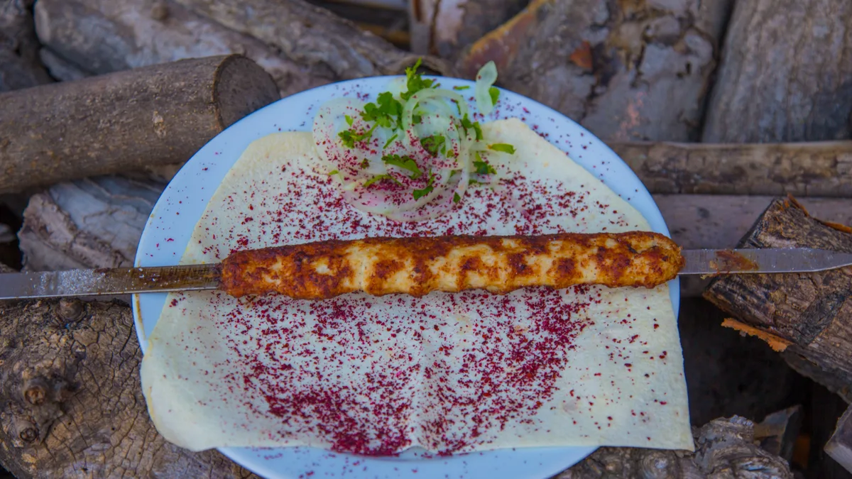 Toyuq Lülə Kababı