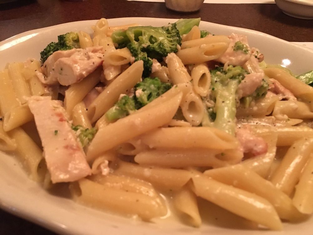 GLUTEN FREE Chicken, Penne and Broccoli