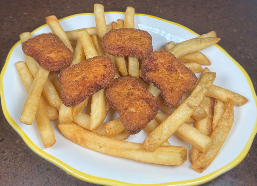 Kid's Chicken Nuggets (5)