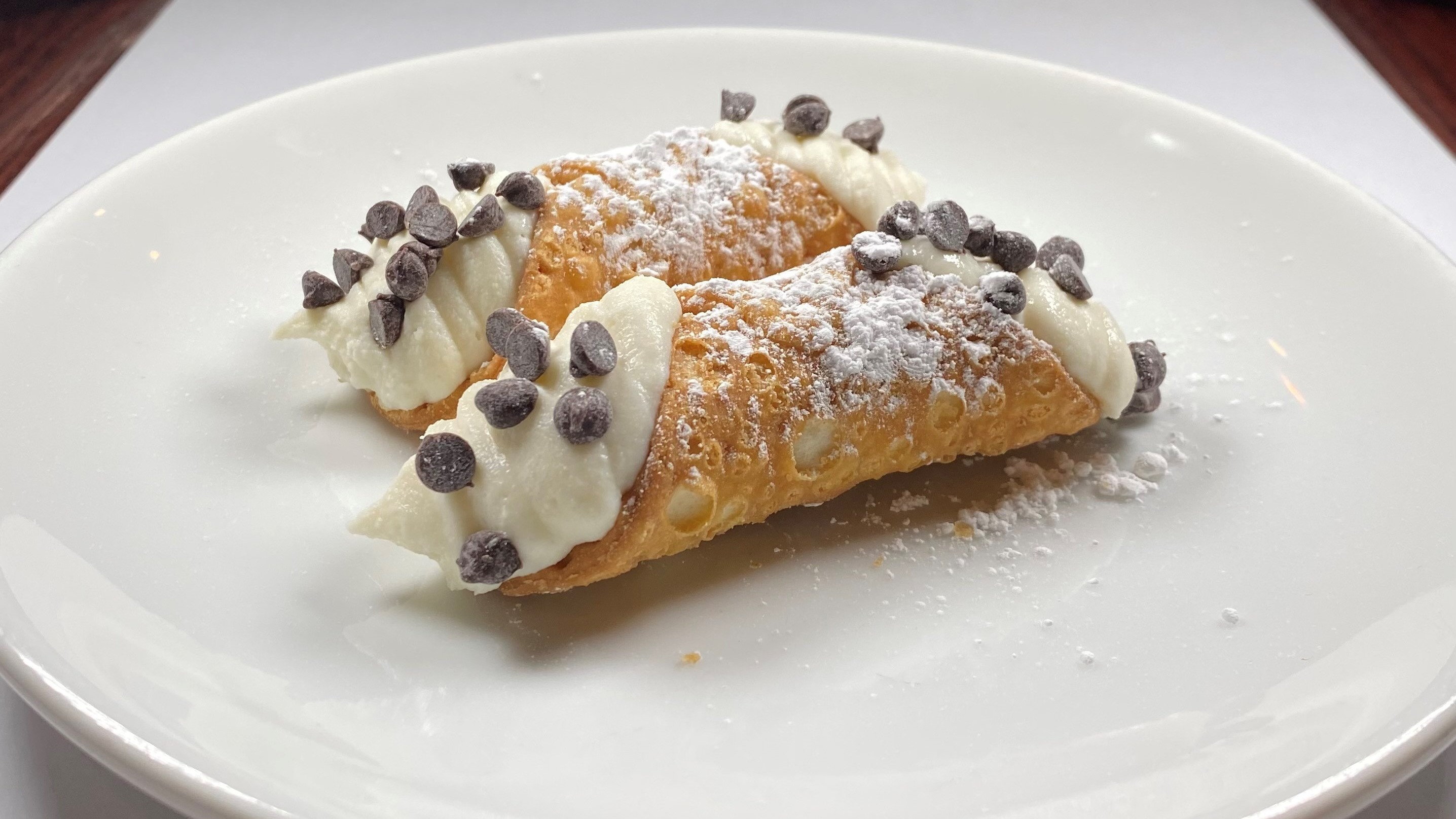MONTILIO'S Chocolate Chip Cannoli (2)