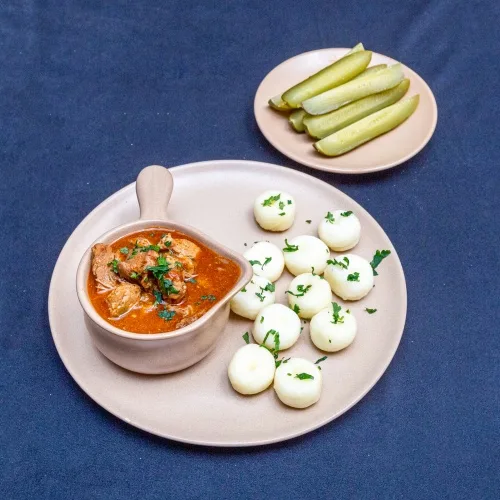 Gulasz  kluskami
