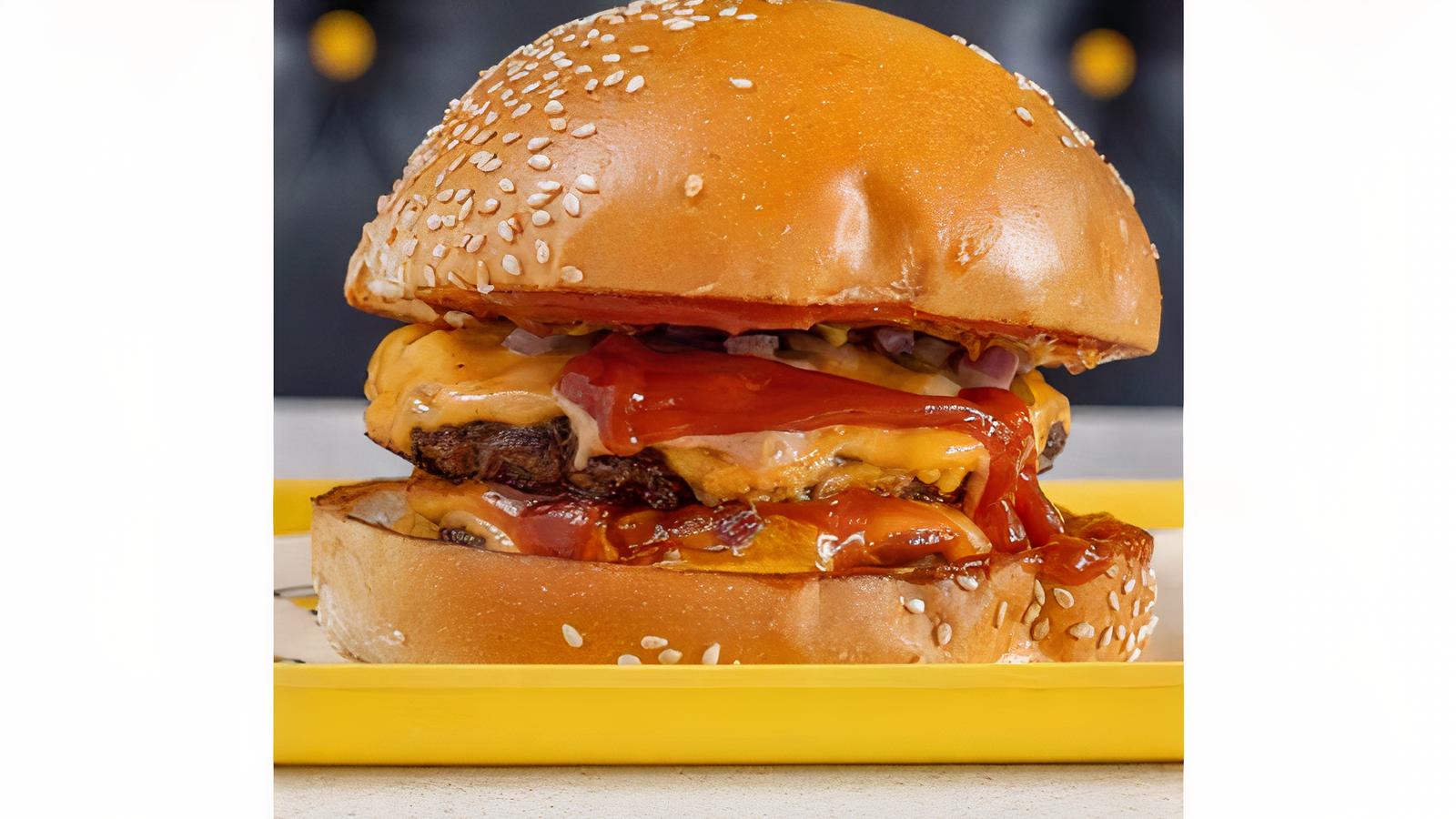 Traditional Cheeseburger