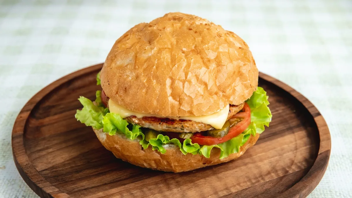 Toyuqlu Çizburger