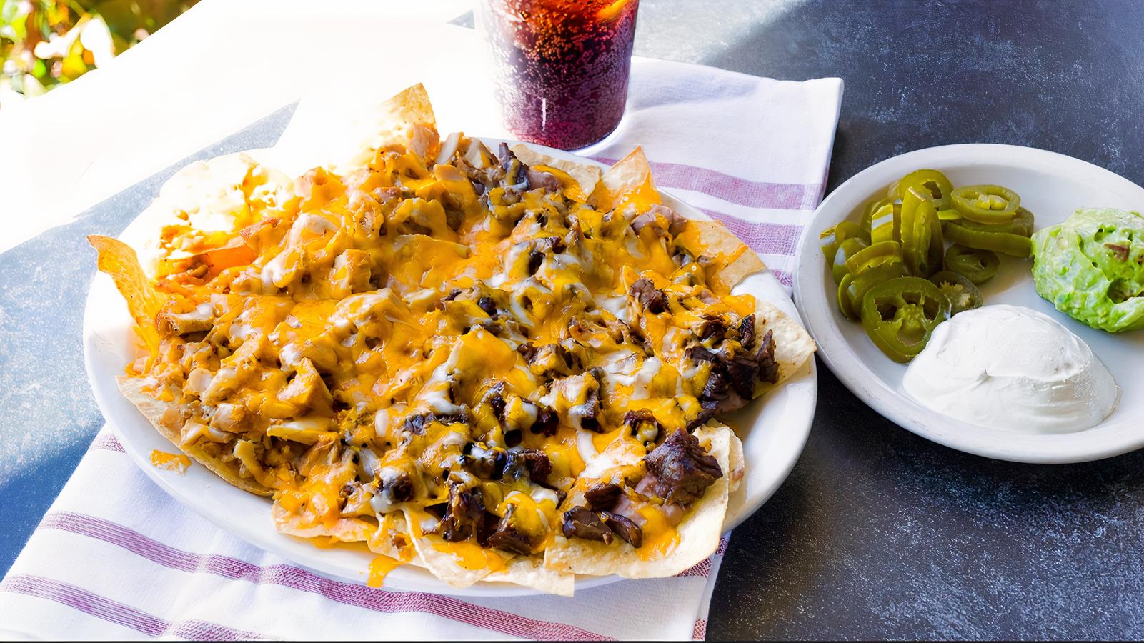 Deluxe Nachos