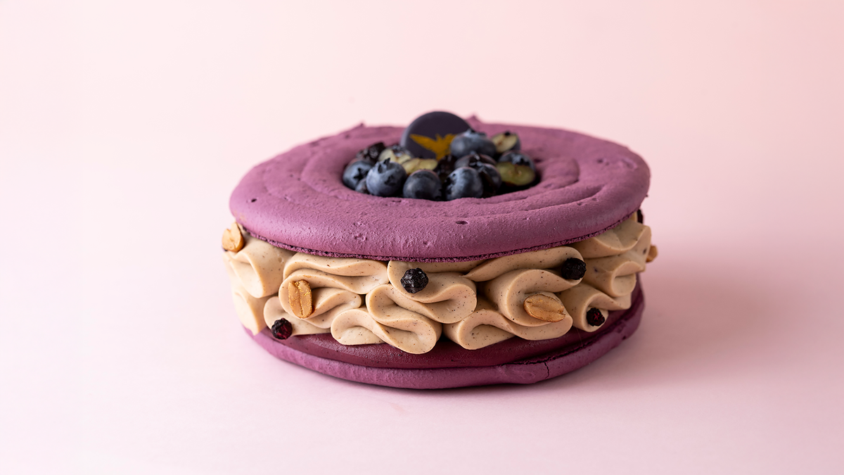 MACARON TORTA 'MYRTILLE' (6 - 8 szeletes)