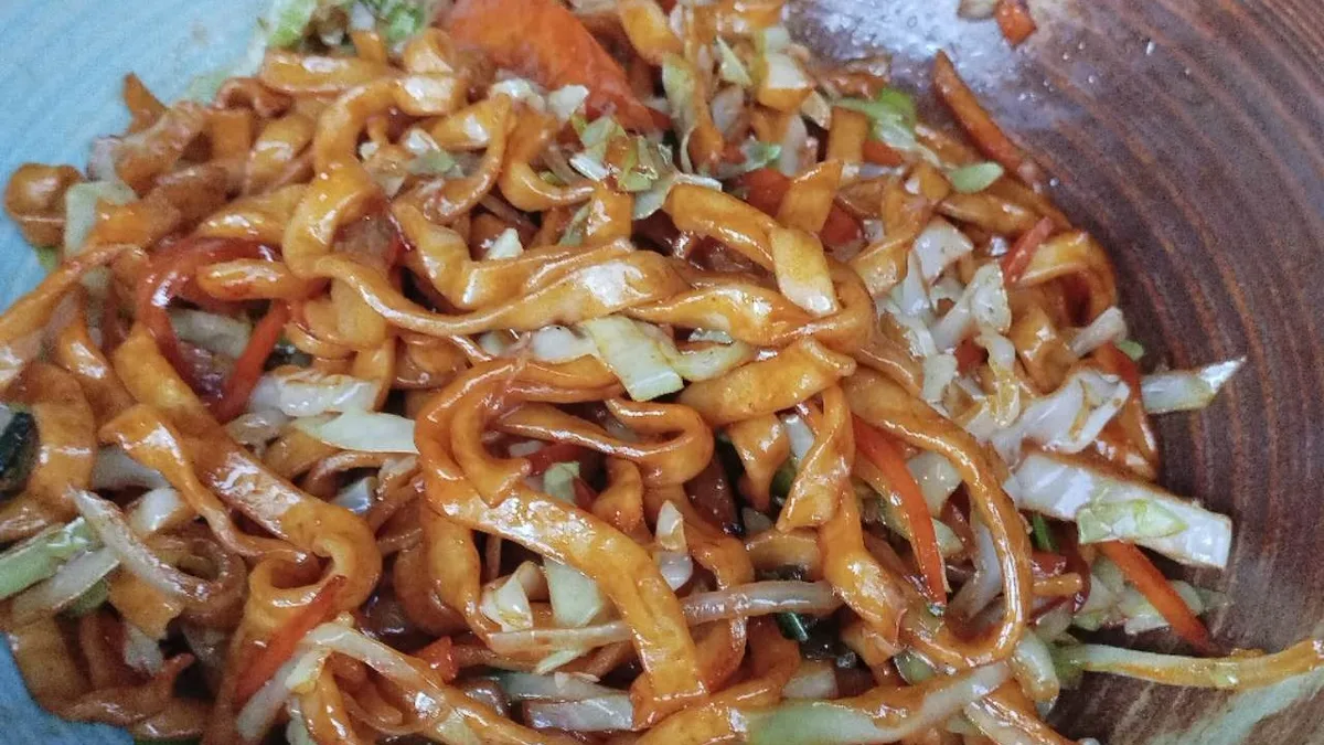 921 Domaći prženi rezanci vegetarijanski