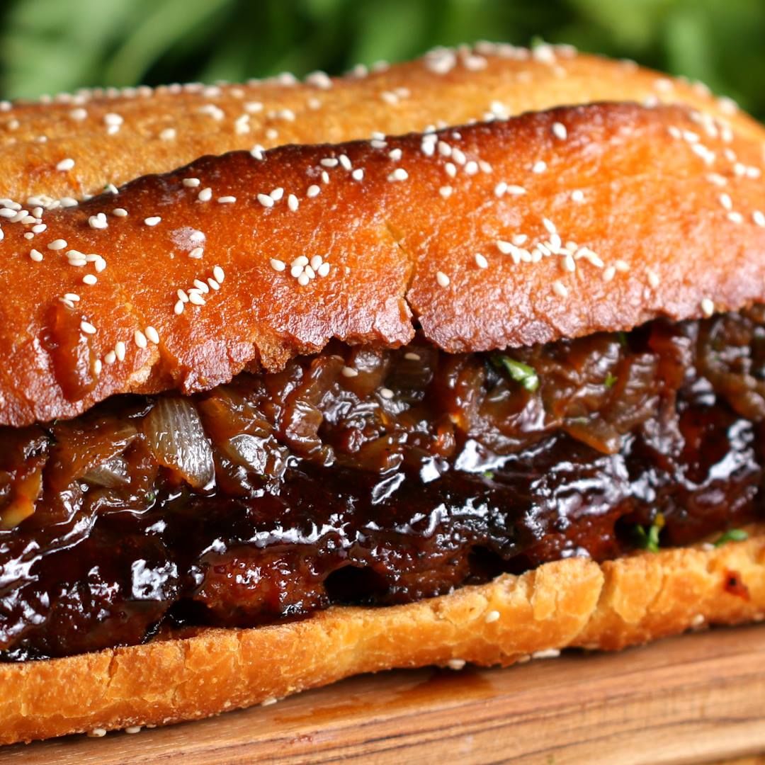 Ribs Sandwich