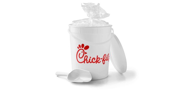 Bucket of Ice w/ Scoop
