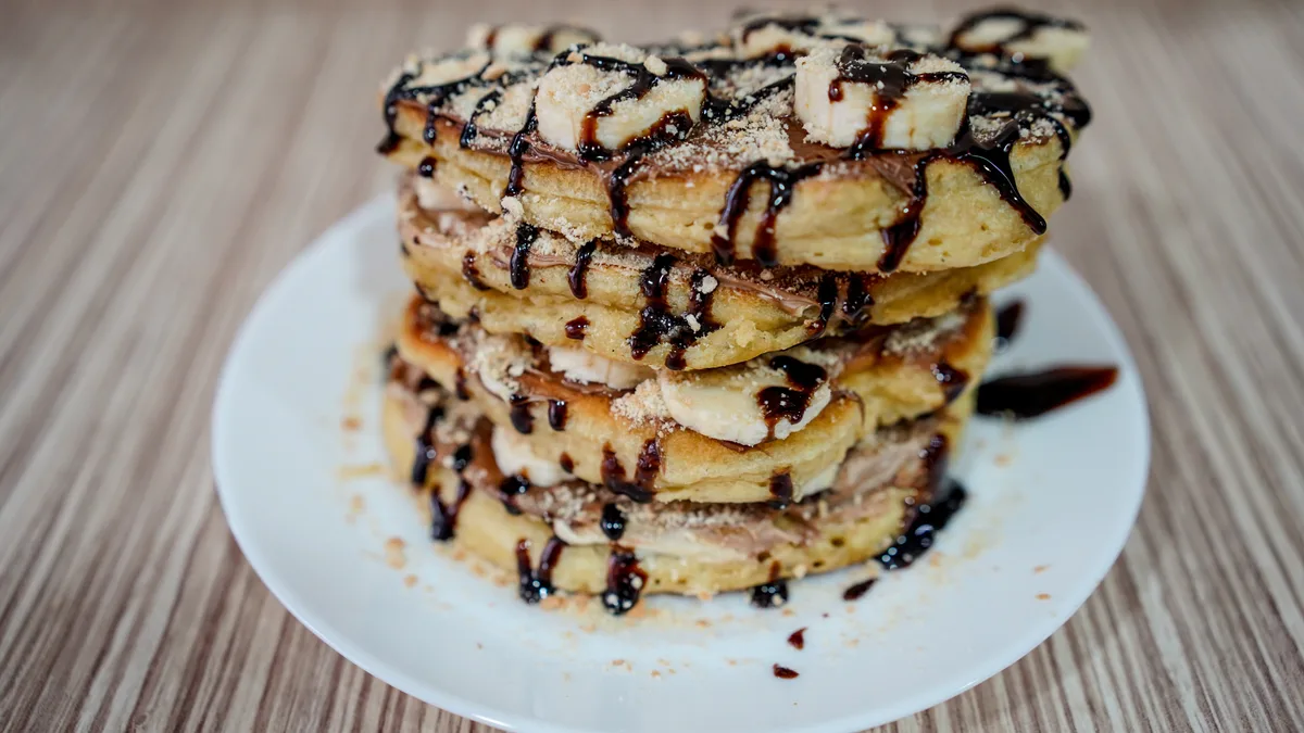 Američke palačinke krem, plazma ,banane