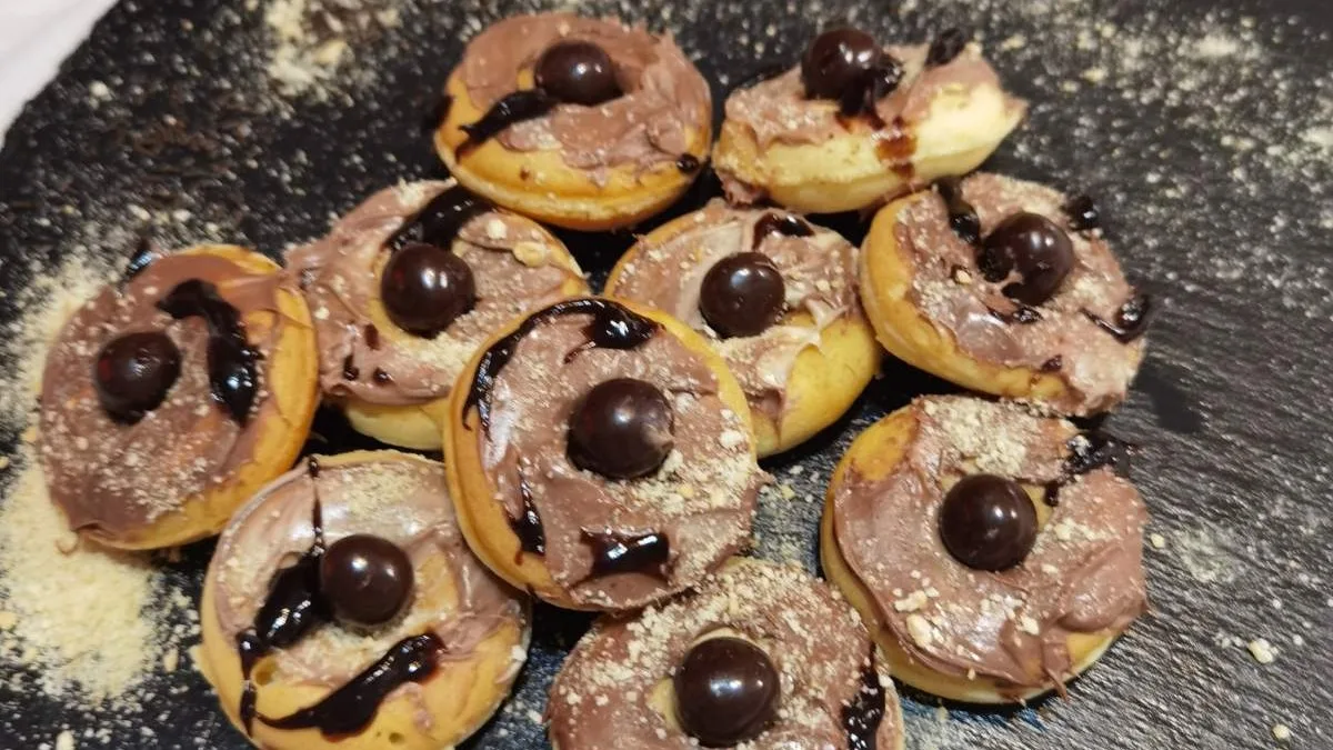 Mini američke krofnice sa kremom, plazmom