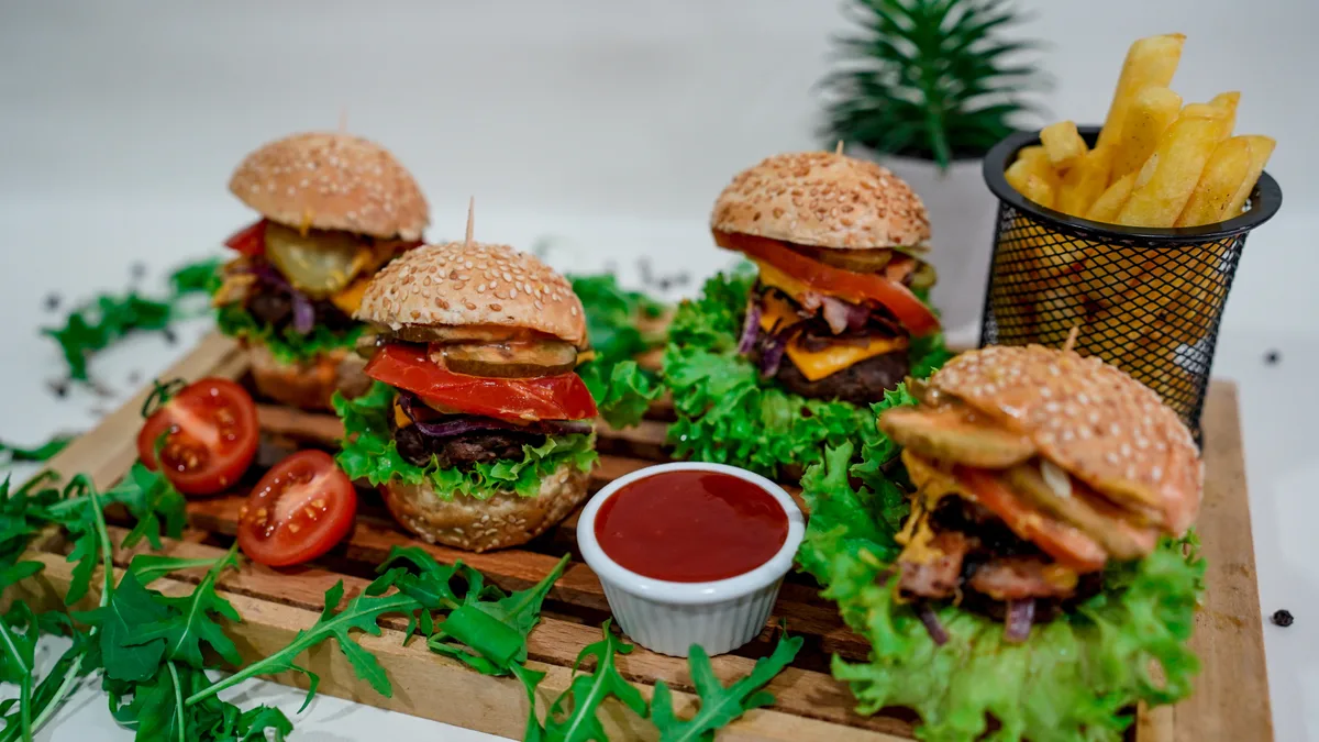 Mini standard burgers  4x