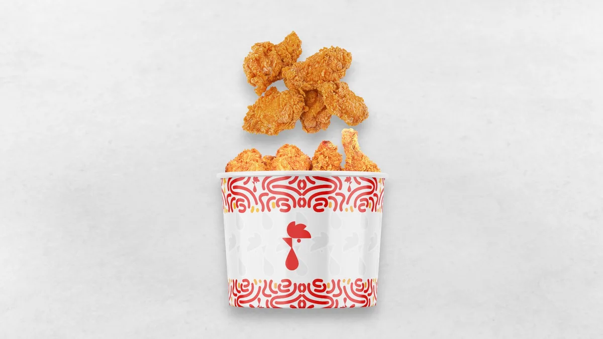 Mix Bucket (12 Wings and 7 Strips)