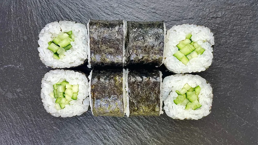 Cucumber maki