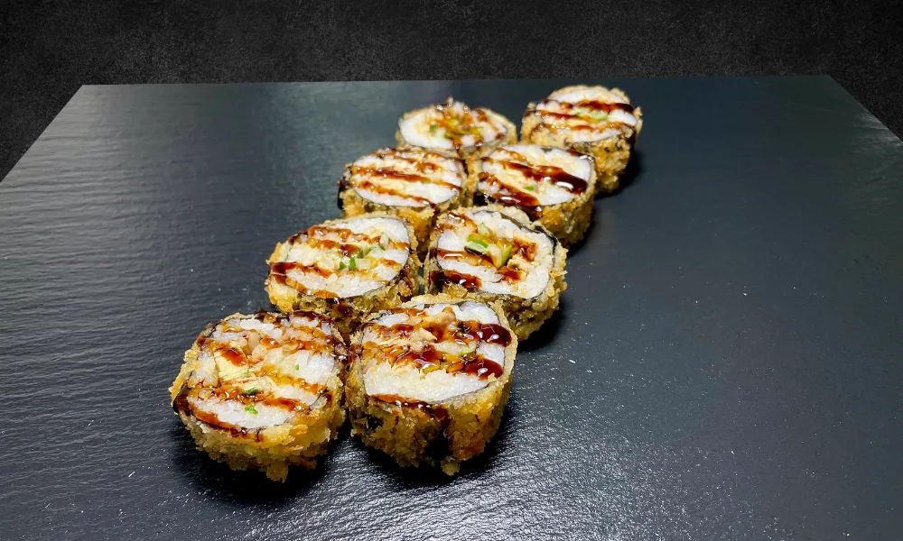 Fried eel roll