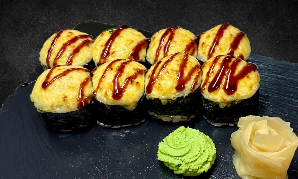 Hot salmon and shrimp roll