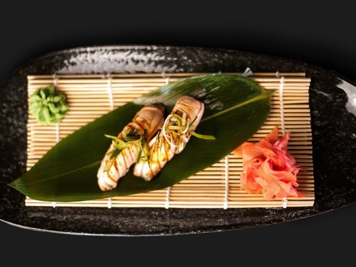Grilled Salmon Nigiri(2ks)