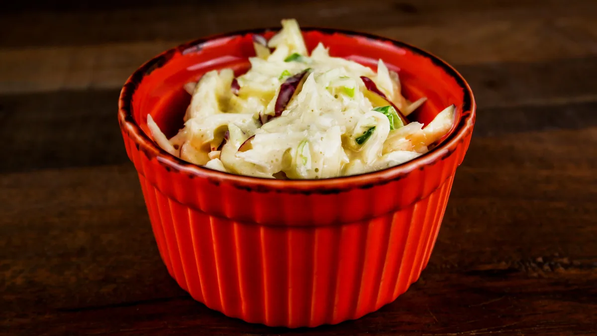 Almás Coleslaw