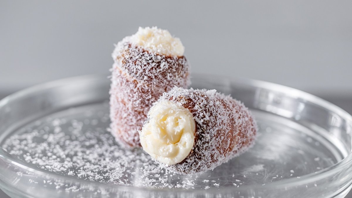 4 Coconut Chimney Cones in a Box