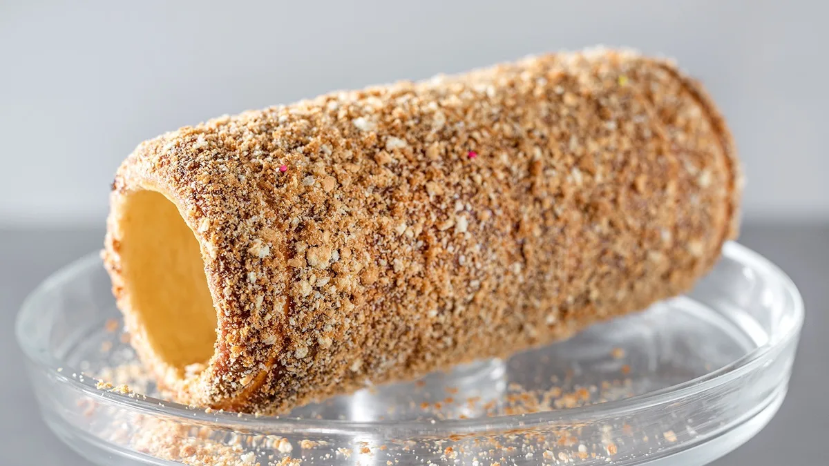 Vegan Walnut Chimney Cake