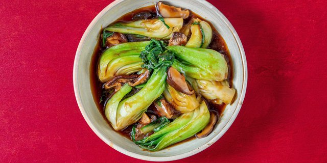 Bok Choy and Black Mushrooms