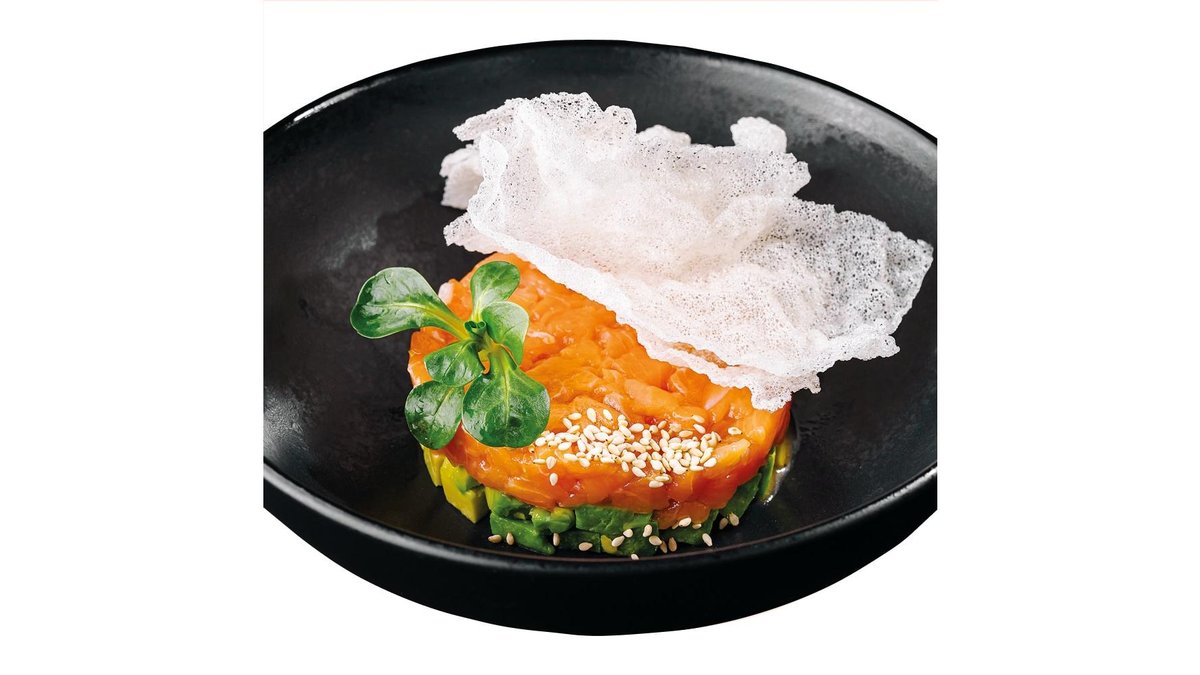 Tartar din somon cu avocado cu sos ponzu (115 g)