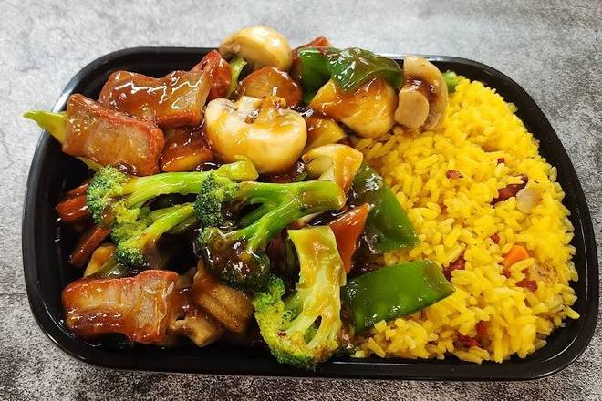 C22 Pork with Garlic Sauce 鱼香叉烧