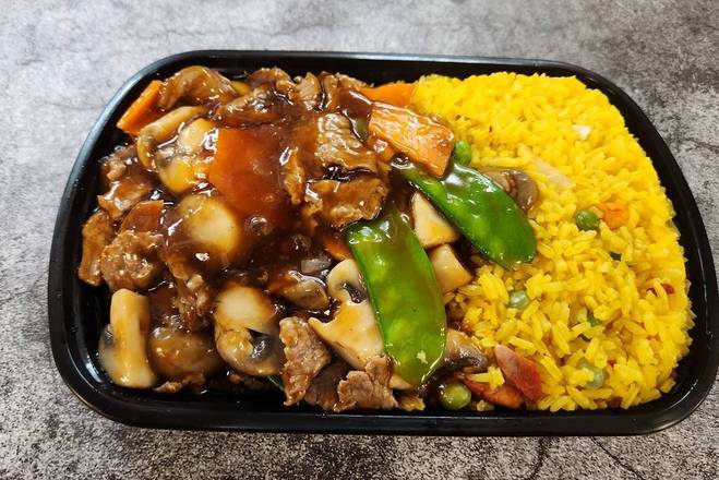C5 Beef with Mushrooms 蘑菇牛