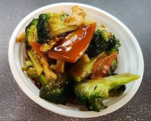 L1 Chicken with Broccoli 芥兰鸡