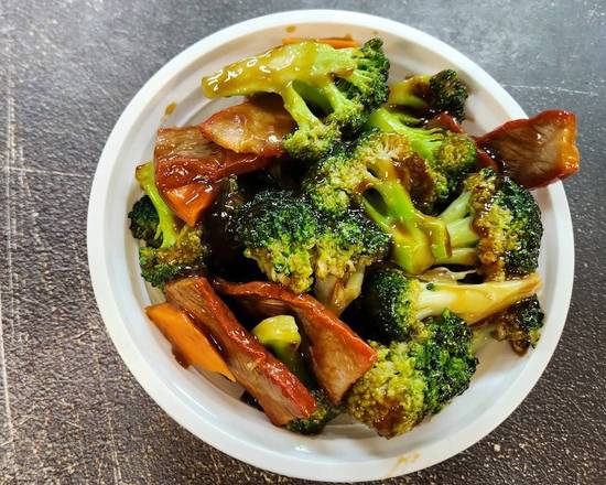 L1 Pork with Broccoli 芥兰叉烧