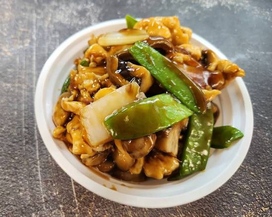 L10 Chicken with Mushrooms 蘑菇鸡