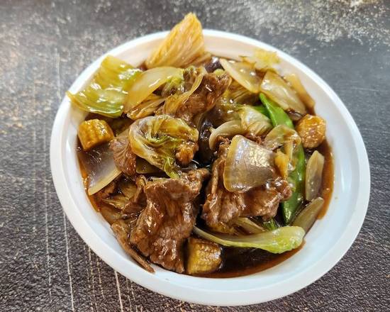 L13 Beef Chow Mein 牛炒面