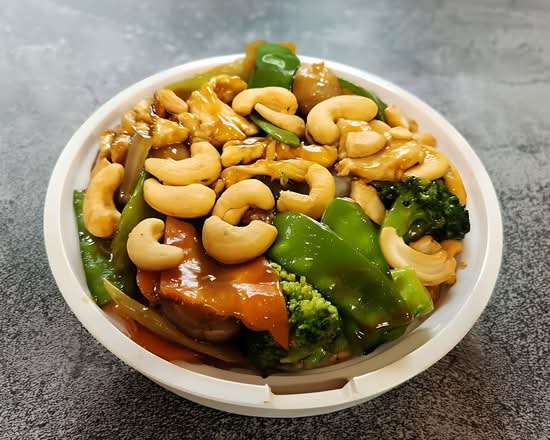 L23 Chicken with Cashew Nuts 腰果鸡
