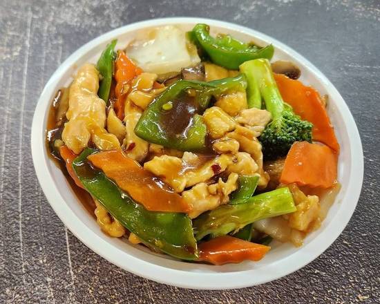 L36 Szechuan Chicken 四川鸡