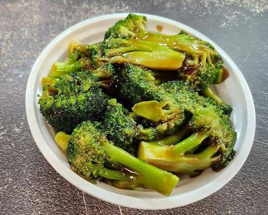 L41 Broccoli with Garlic Sauce 鱼香芥兰