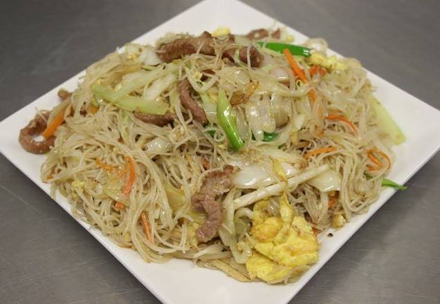 41.Beef Chow Mei Fun