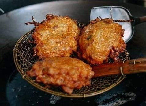 95.Beef Egg Foo Young