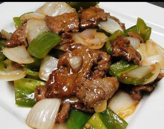 C17.Pepper Steak with Onion