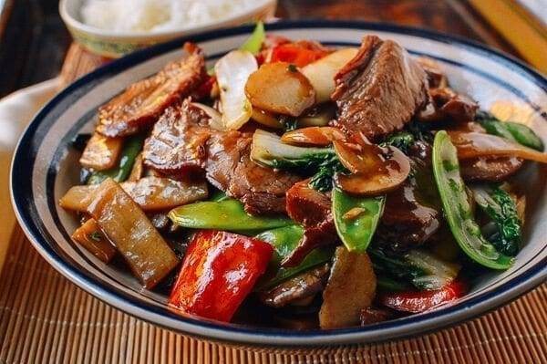 L28.Roast Pork with Mixed Vegetable